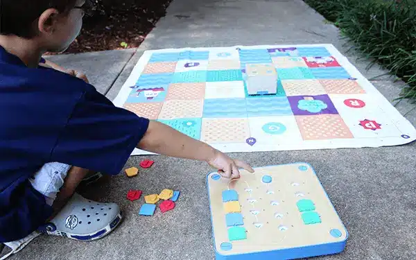 الأنشطة التعليمية في رياض الأطفال بالتلعيب